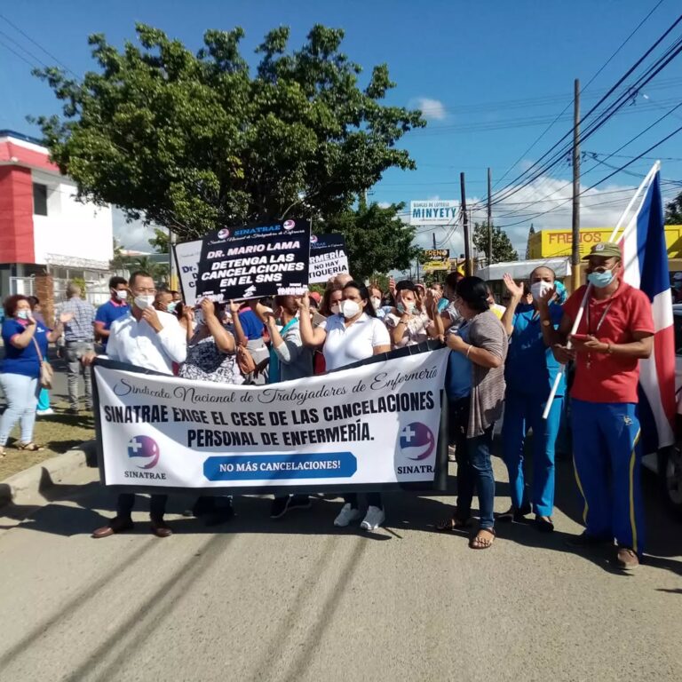 licenciada Aracelis De Salas Alcántara, secretaria general del Sindicato Nacional de Trabajadores de Enfermería, denunció algunas desvinculaciones indiscriminadas para algunos miembros de la entidad.