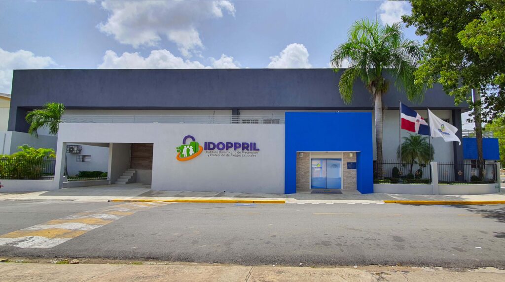 IDOPPRIL informa nuevos horarios de trabajo en favor de prevención - doctor Agustín Burgos