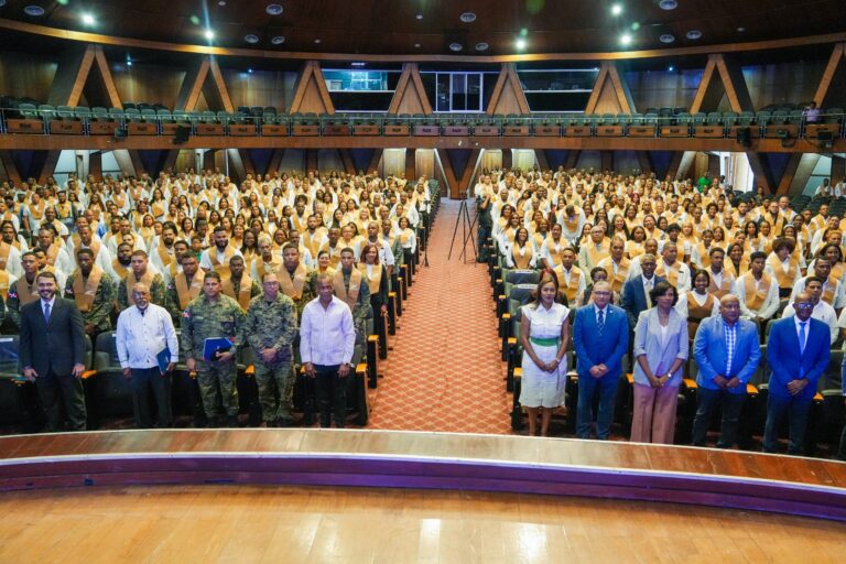 INFOTEP e INTRANT certifican a mil conductores en habilidades blandas para una movilidad responsable