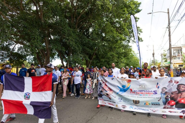 Realizan primeras olimpiadas deportivas de Los Trinitarios.