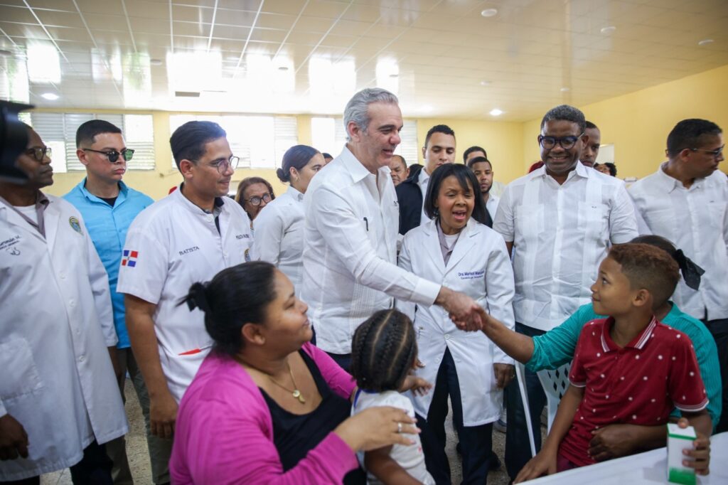 Abinader entrega Unidad Traumatológica en la provincia La Altagracia