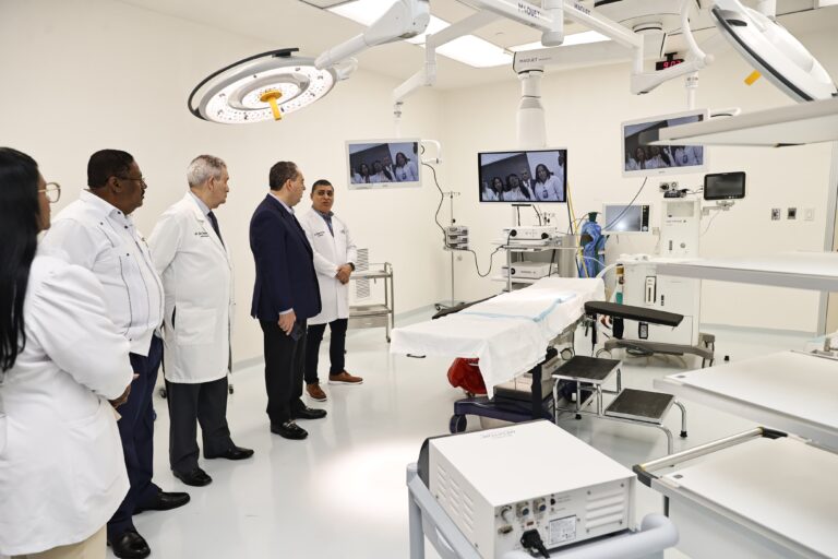 SNS fortalece capacidad de UCI en Hospital Materno Infantil Dr. Julio Manuel Rodríguez