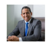 Doctor Luis Osvaldo Faringthon Reyes, angiólogo, cirujano vascular y endovascular y torácico