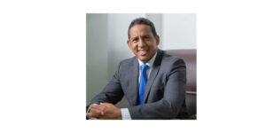 Doctor Luis Osvaldo Faringthon Reyes, angiólogo, cirujano vascular y endovascular y torácico