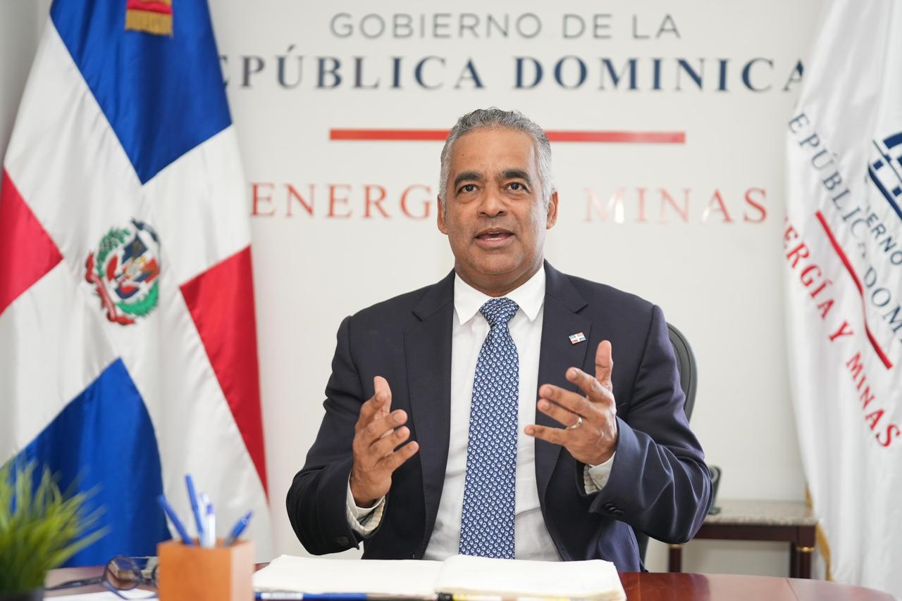 RD registra dos récords históricos en el sistema eléctrico: demanda máxima y generación renovable