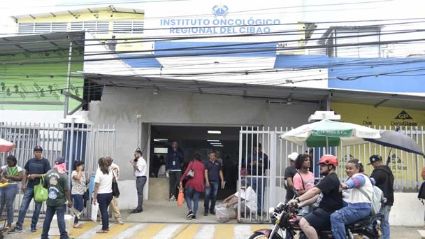 pacientes-con-cancer-enfrentan-dificultades-en-centro-oncologico-b1dec023-focus-0-0-608-342