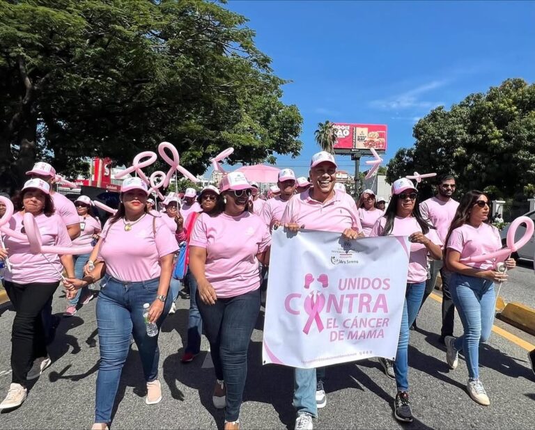 El Hospital Docente SEMMA Santo Domingo se une a la lucha contra el cáncer de mama 💗En apoyo