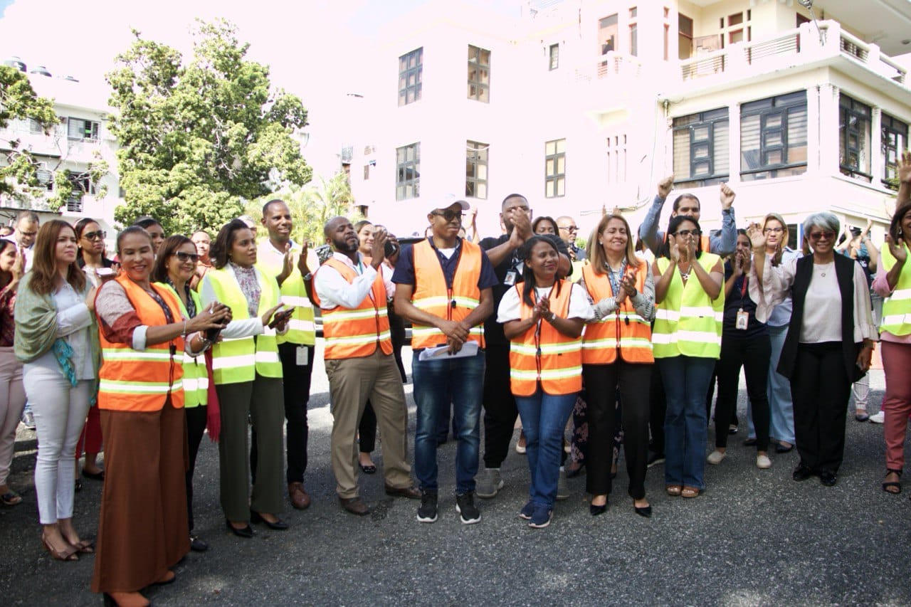 Servicio Regional de Salud Ozama se une a “Simulacro Nacional de Evacuación por Terremoto”