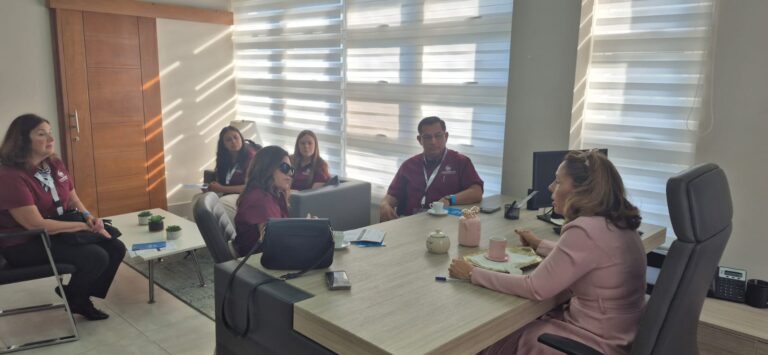 RESIDE realiza visita guiada para representantes de Consejo durante intercambio sobre salud mental