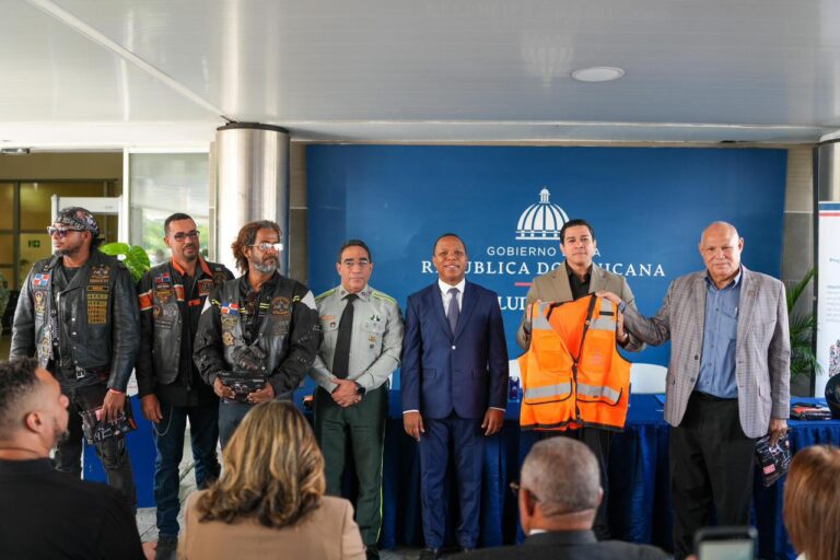 Ministerio de Salud e INTRANT inician Semana Nacional de la Seguridad Vial 2025