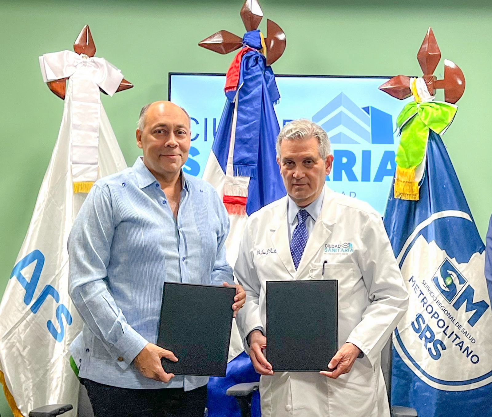 ARS SEMMA y la Ciudad Sanitaria Dr. Luis Eduardo Aybar firman acuerdo