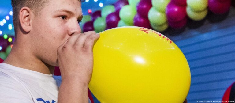 Gas de la risa alivia la depresión, según pruebas