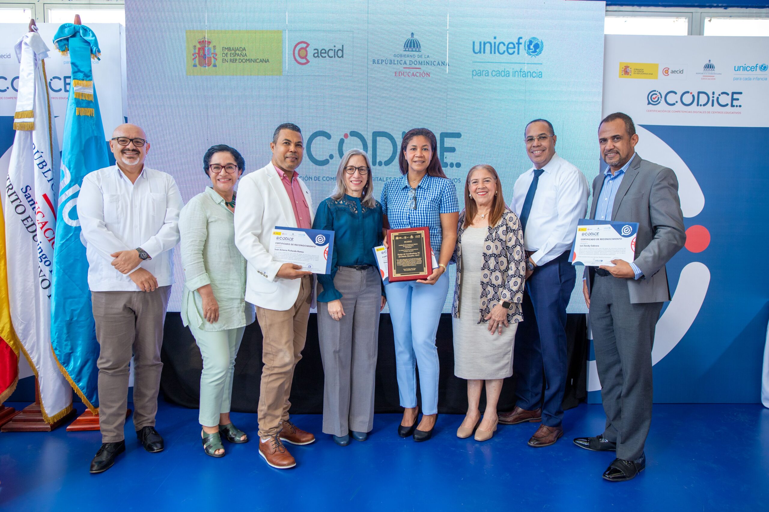 MINERD, UNICEF y AECID certifican primeros centros educativos del país en estándares de transformación digital