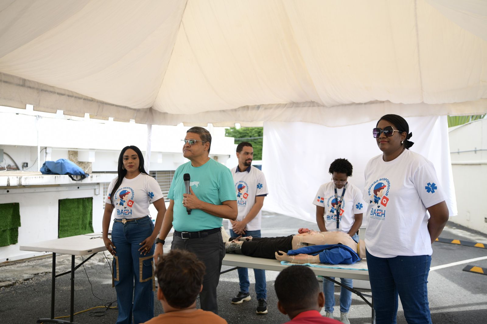 DAEH imparte jornada de capacitación en Primeros Auxilios y RCP a hijos de sus colaboradores