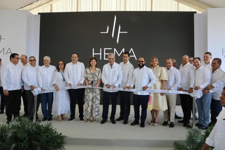 Inauguran Hospital Especializado de Medicina Avanzada "HEMA", con presencia del presidente Abinader