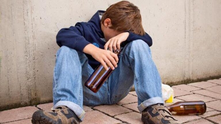 SNS reporta atención a 13 menores por intoxicación alcohólica durante Nochebuena y Navidad