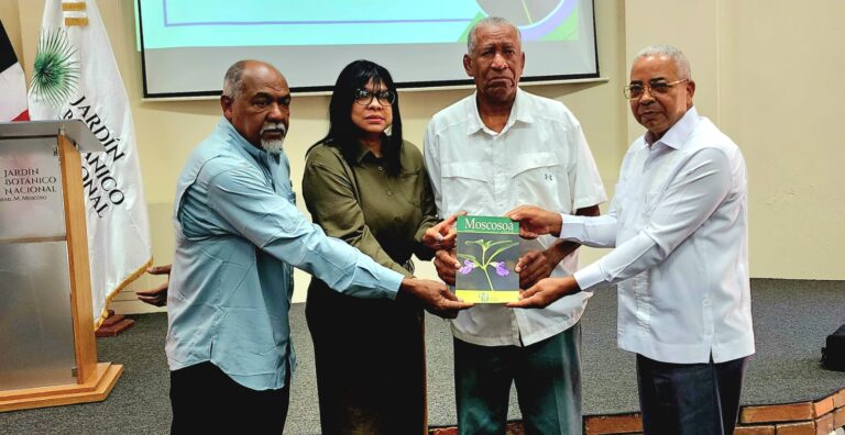 Teodoro Clase, Nurys González, Agustín Peguero y Pedro Suárez