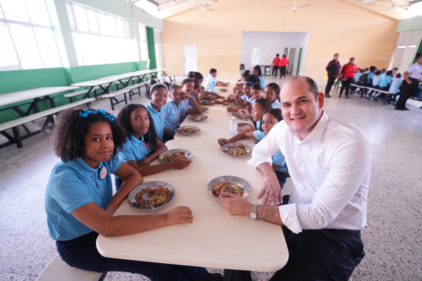 INABIE reduce uso de sal y azúcar en menú escolar para cuidar salud de estudiantes