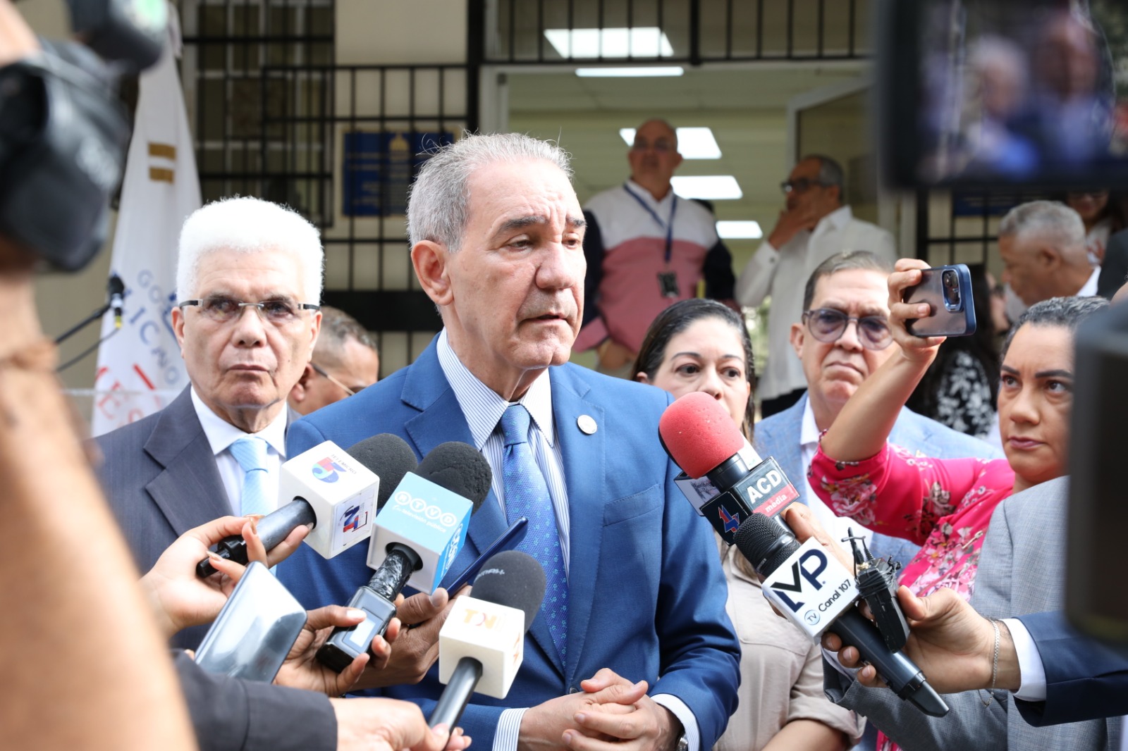 García Fermín resalta beneficios del inglés por inmersión en el futuro de los jóvenes dominicanos