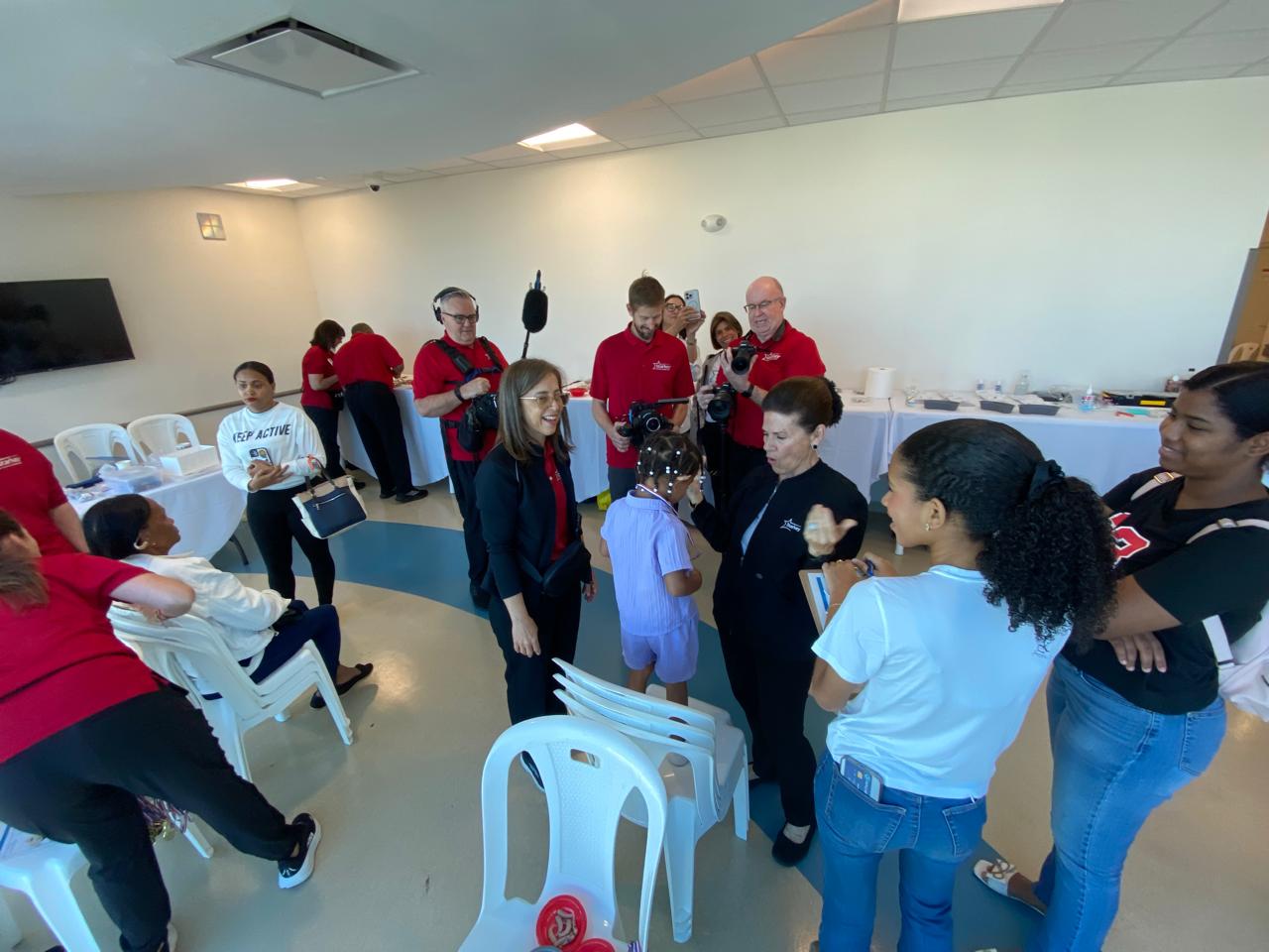 Audio Net y Starkey Hearing Foundation realizan operativo de colocación de audífonos en CECANOT