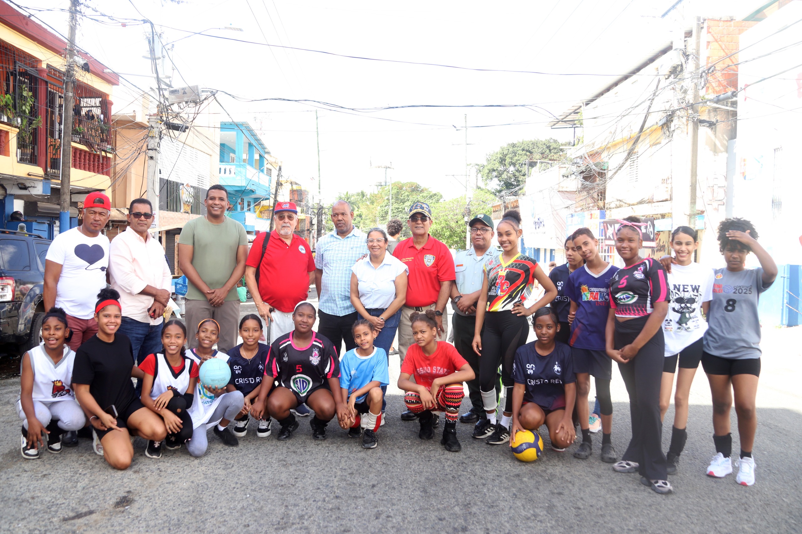 Club Deportivo y Cultural Los Saludables celebra con alegría su 28.º Encuentro Deportivo en Cristo Rey