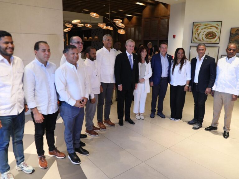 Presidente electo de Chile destaca avances de R