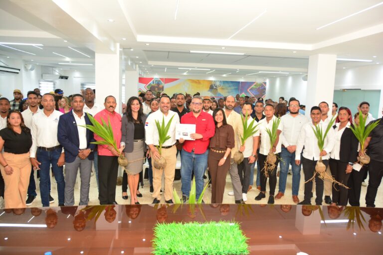 FEDA informa impacta a casi 40 mil jóvenes con el programa “EmprendeRD”