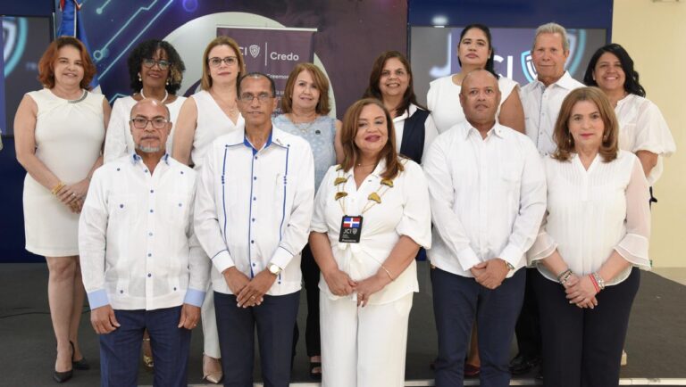 Juramentan nueva directiva del Senado JCI República Dominicana