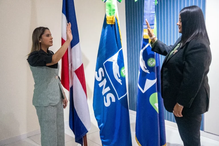 Doctora Laura P. Candelario asume oficialmente gerencia del Centro Clínico y Diagnóstico en Jarabacoa