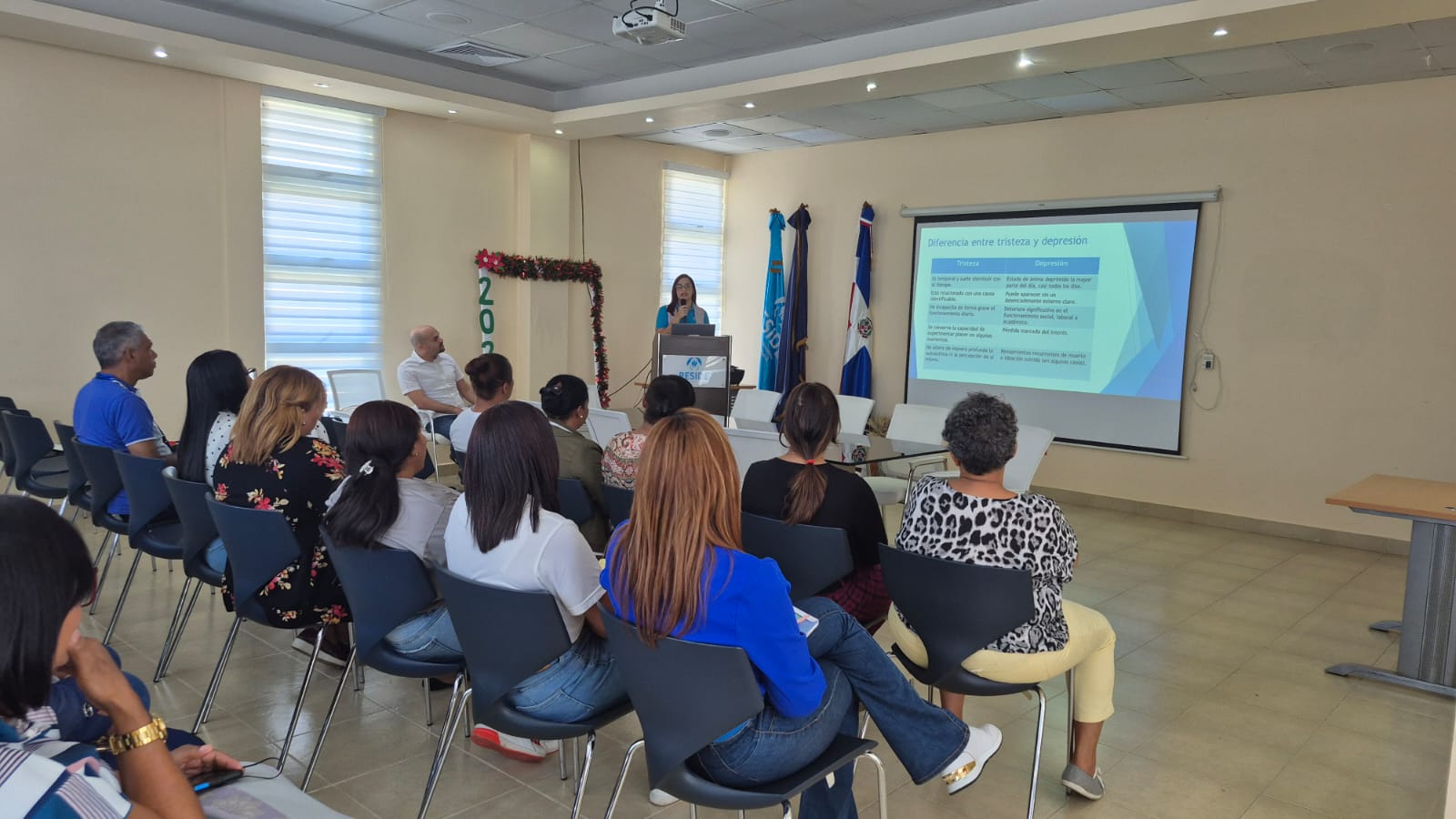 RESIDE realiza charlas educativas sobre la depresión dirigidas a usuarios y colaboradores