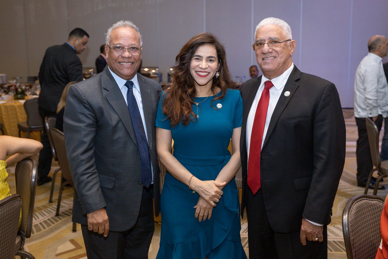 Cirugía Plástica del hospital Gautier realiza conferencia por su 49 aniversario