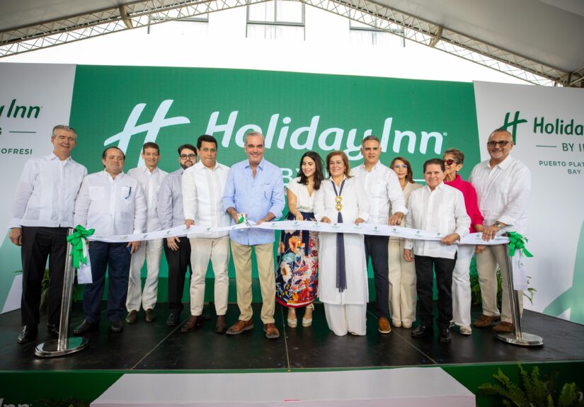 Presidente Abinader deja inaugurado el Hotel Holiday Inn con una inversión de US$26 MM