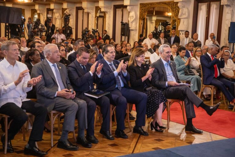 Presentan avances en salud mental a nivel nacional y se habilitará línea de servicio 811