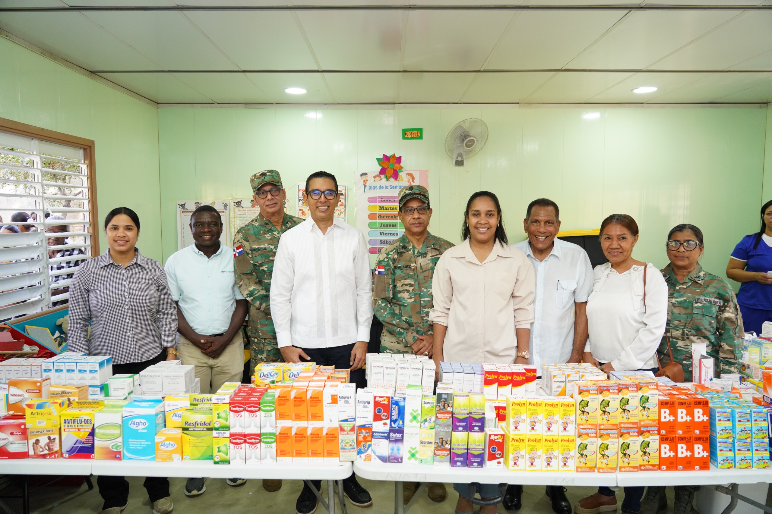 Ministerio de Defensa realiza jornada médica y ayudas sociales
