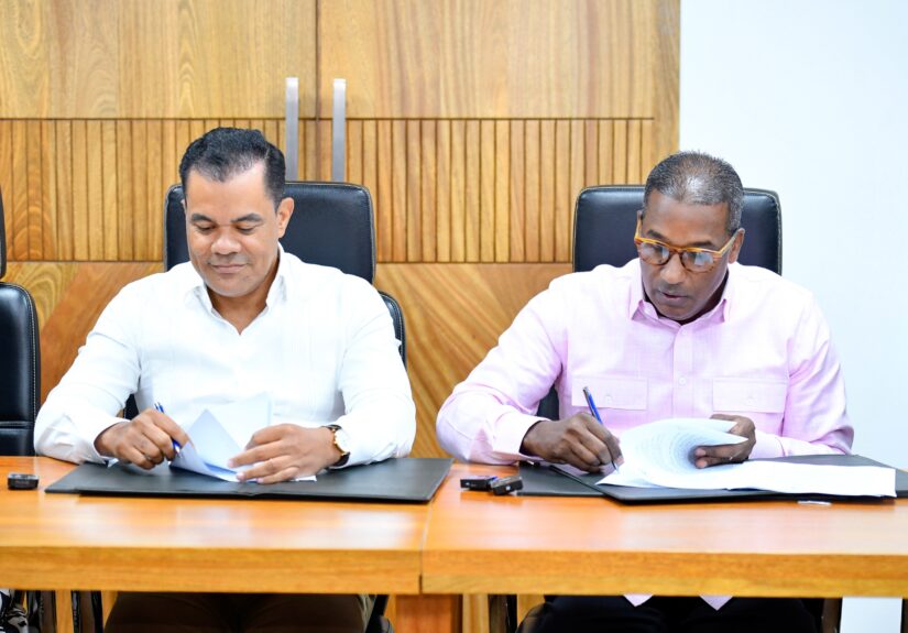 DIDA e IDOPPRIL firman acuerdo para fortalecer derechos de los trabajadores y la eficiencia del SDSS