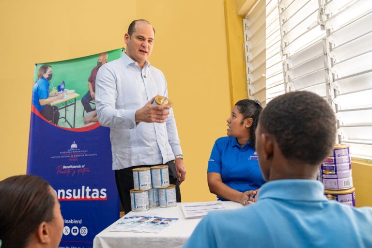 INABIE fortalece nutrición de más de 58 mil alumnos de San Cristóbal