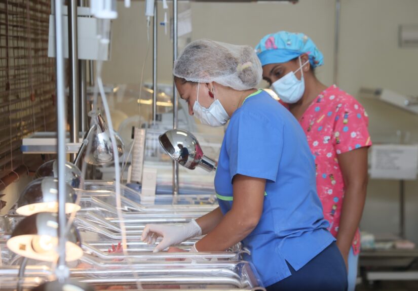 SNS reporta reducción de 57.5 % en mortalidad materna, 21 % infantil y 18% neonatal en primer trimestre de 2026