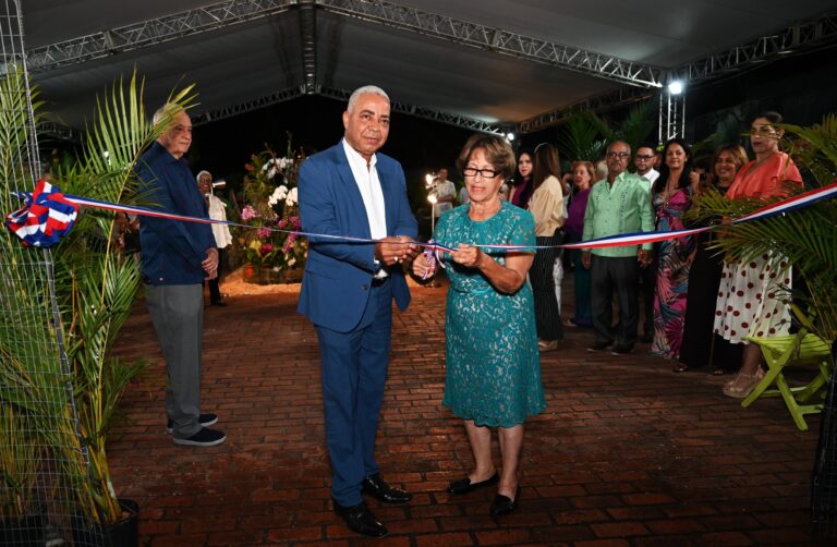 Cascada de Orquídeas