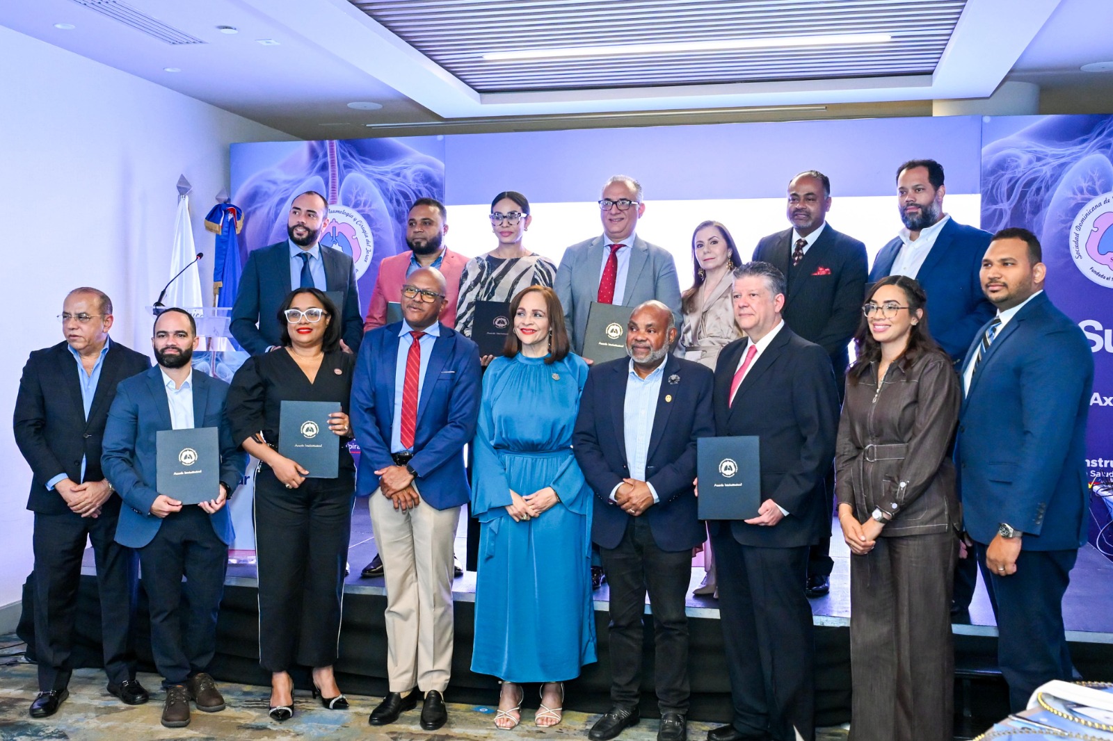 WSociedad de Neumología firma acuerdo con 10 sociedades médicas