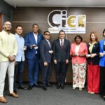 Miembros del Parlacen por República Dominicana reciben nueva cedula de identidad en la JCE