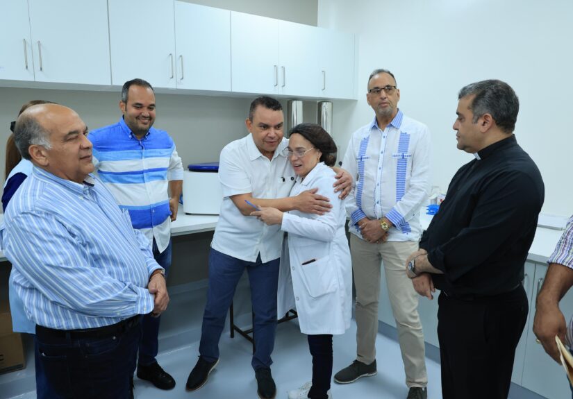 SNS invierte más de RD$348 MM para impulsar obras de salud en Santiago, La Vega y Pantoja