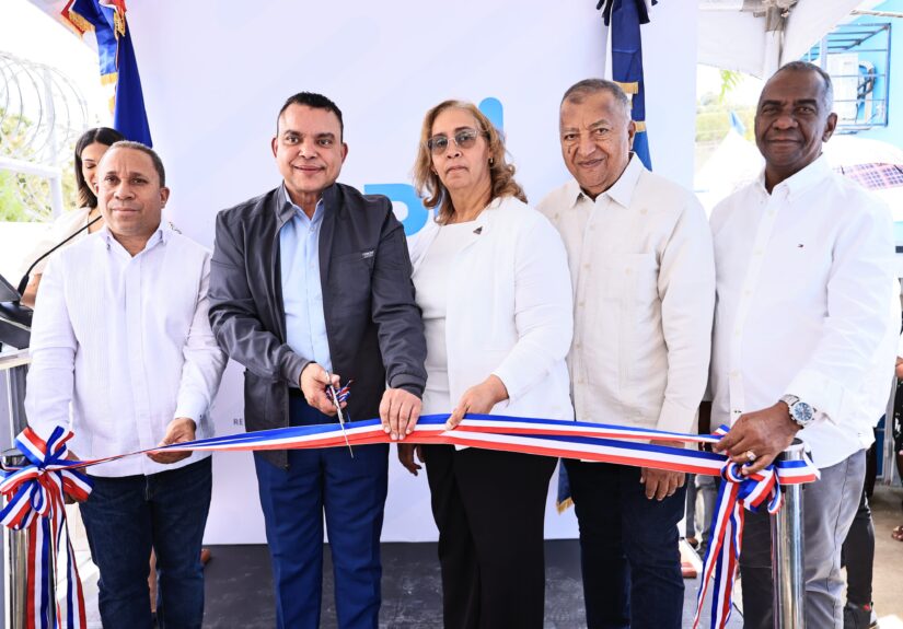 Director Ejecutivo del SNS, Dr. Julio Landrón, entrega tres CPN en San Cristóbal y Baní; fortalece servicios hospitalarios en el Este