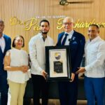 La Otra Banda honra a Pedro Richardson y designa la Sala Capitular con su nombre