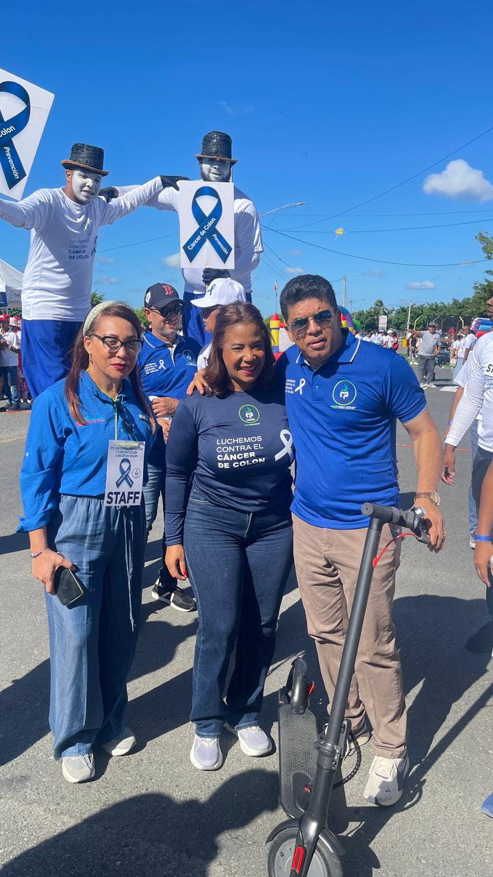 Más de mil personas se movilizan en SDE contra el cáncer de colon en jornada liderada por la doctora Anny Mambrú