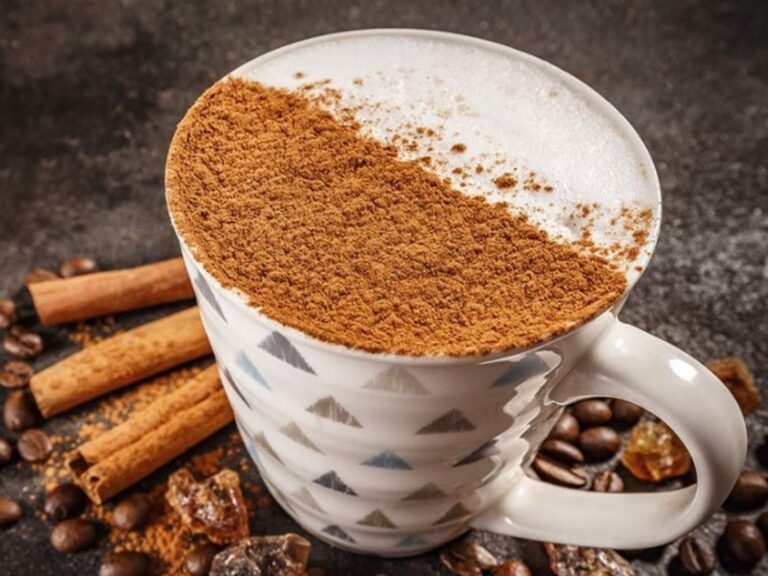 ¿Cuáles son los beneficios de agregar canela al café?