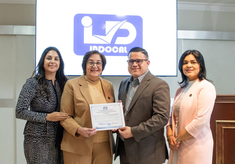 2- Loret Domínguez- Michelén, Arabella Michelén, Néstor Matos y Nairovis Vásquez (1)