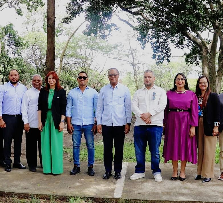 FEDA y Universidad ISA planifican alianza para impulsar la innovación tecnológica en el campo