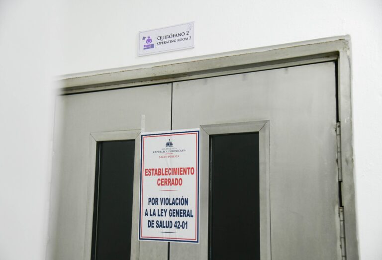 Ministerio de Salud cierra los quirofanos de clínica CLIDEME por incumplimiento a la Ley General de Salud