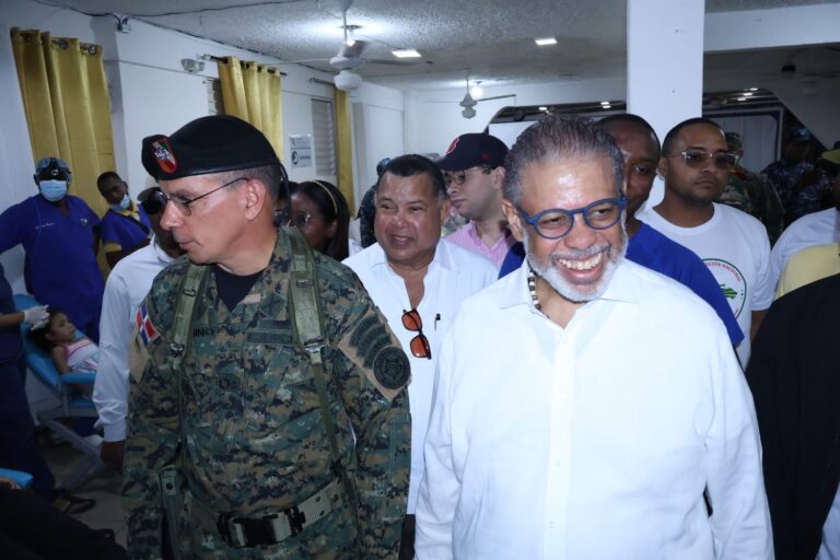 Director de Desarrollo de la Comunidad destaca trabajo conjunto con el Ejército en beneficio de familias vulnerables