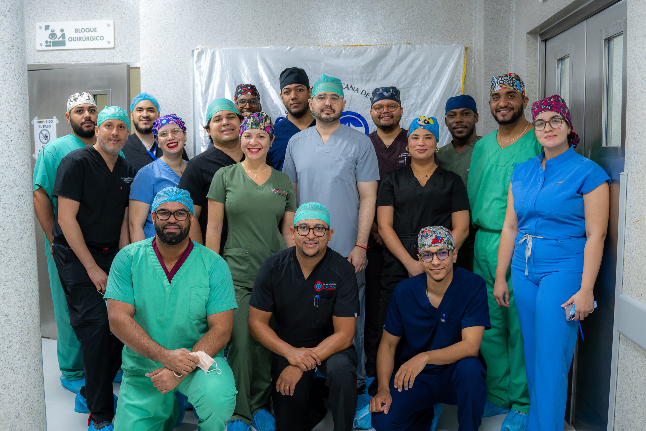 La Sociedad Dominicana de Cirugía Vascular y Endovascular realiza exitoso operativo para pacientes con enfermedad renal crónica avanzada